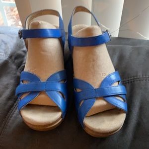 Dansko sandals 37